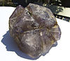 100px fluorite with iron pyrite Foto foto batu permata, jenis, kualitas & khasiatnya: Panduan lengkap